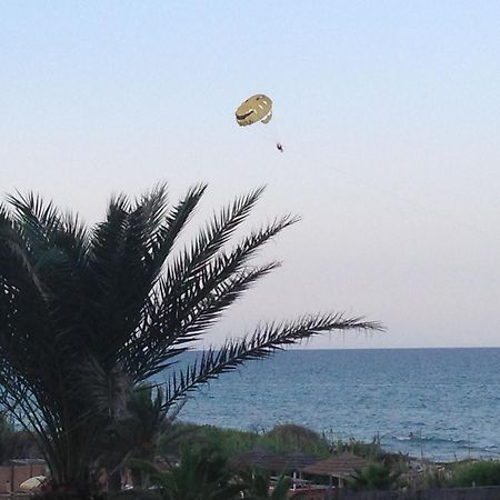 Appartement Au Bord De La Mer มาห์เดีย ภายนอก รูปภาพ